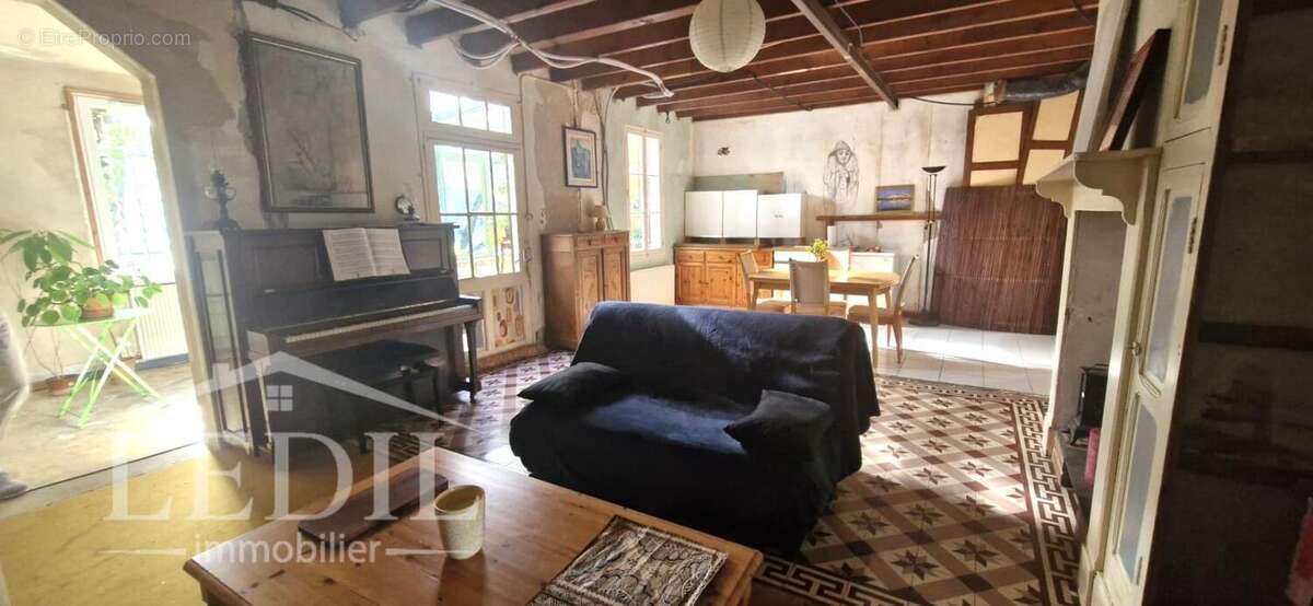 Maison avec jardin et garage - photo 2