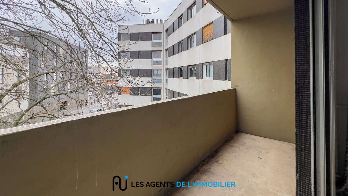 Appartement à NANTERRE