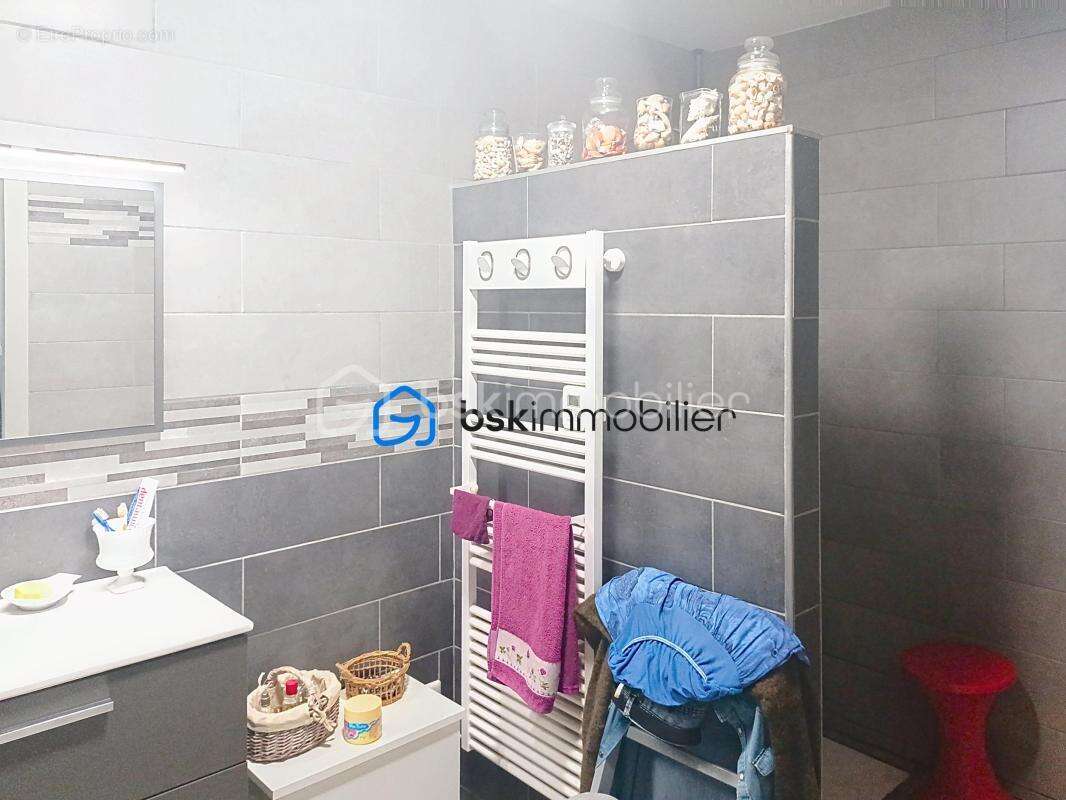 Appartement à COLOMBE