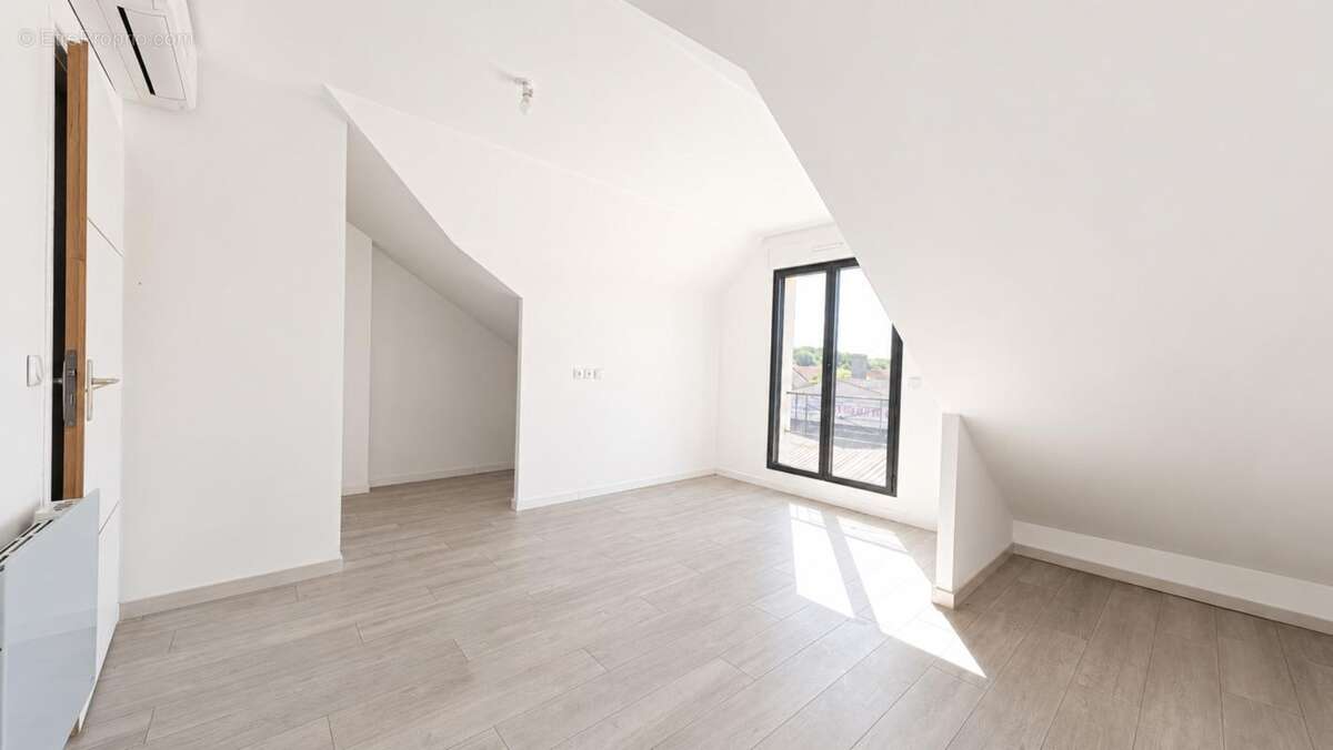Maison 140 m² à Draveil  - photo 11