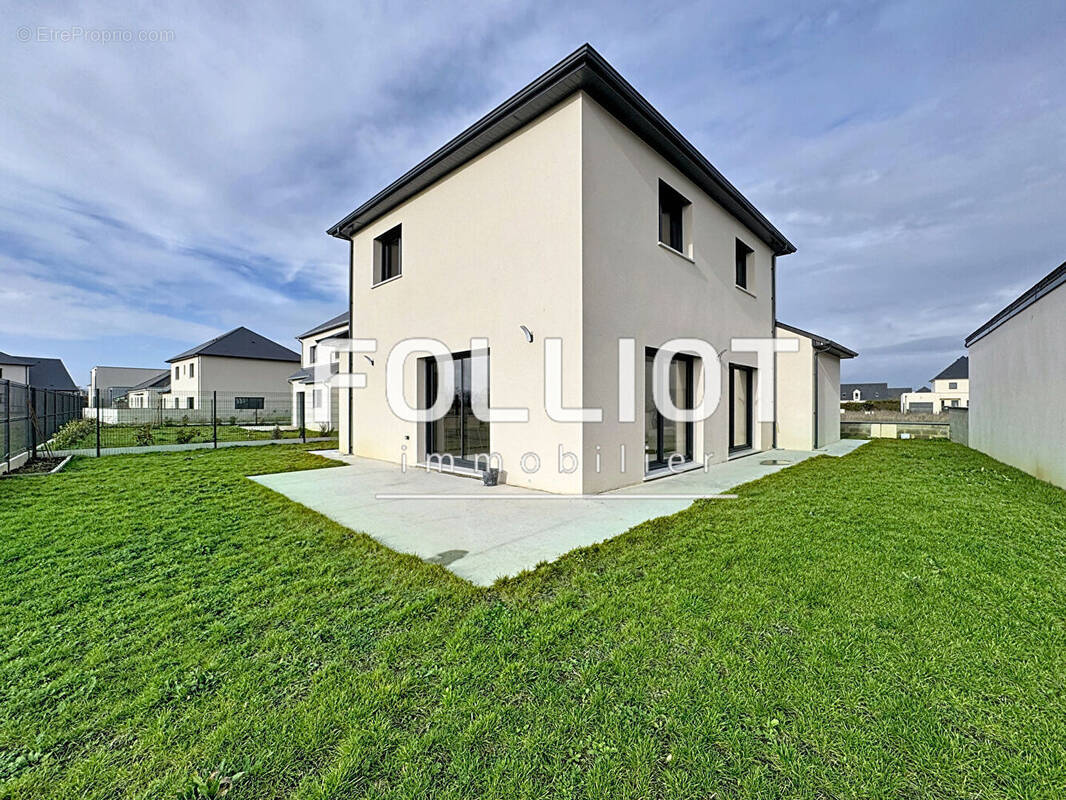 Maison à CAGNY