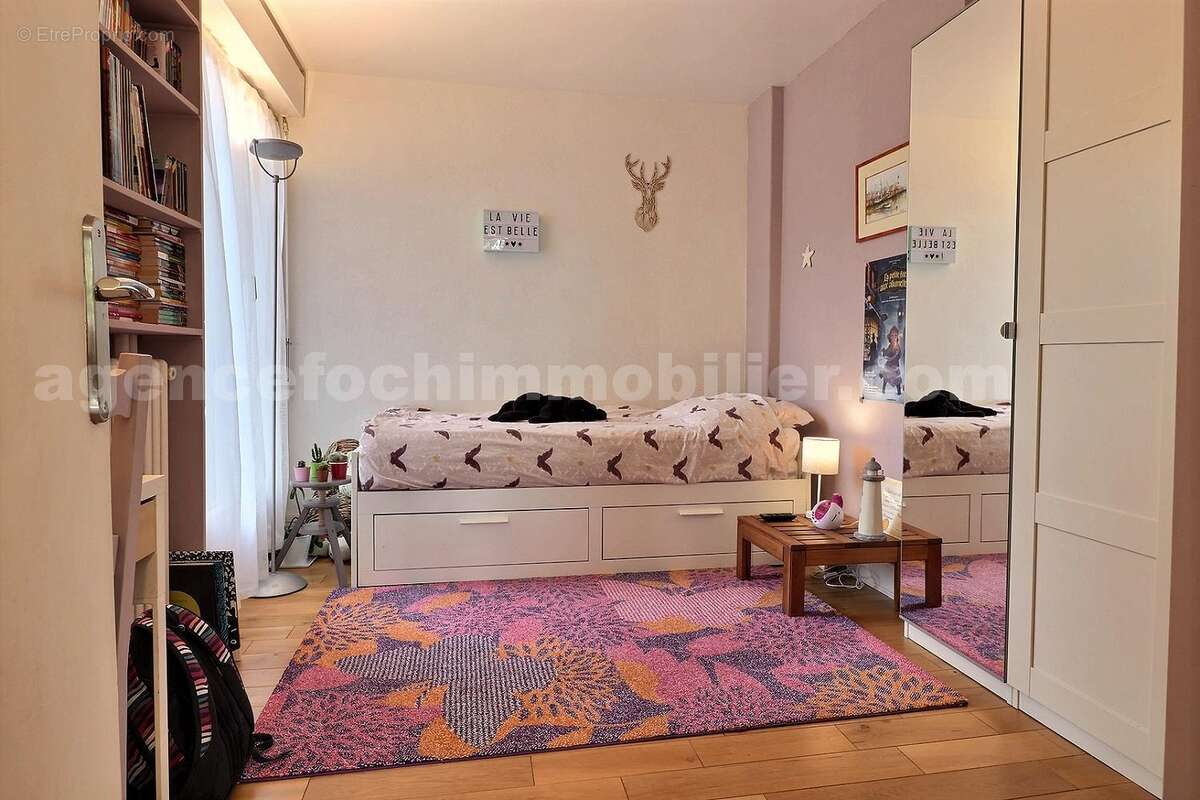 CHVH6 - Appartement à SAINT-MAUR-DES-FOSSES
