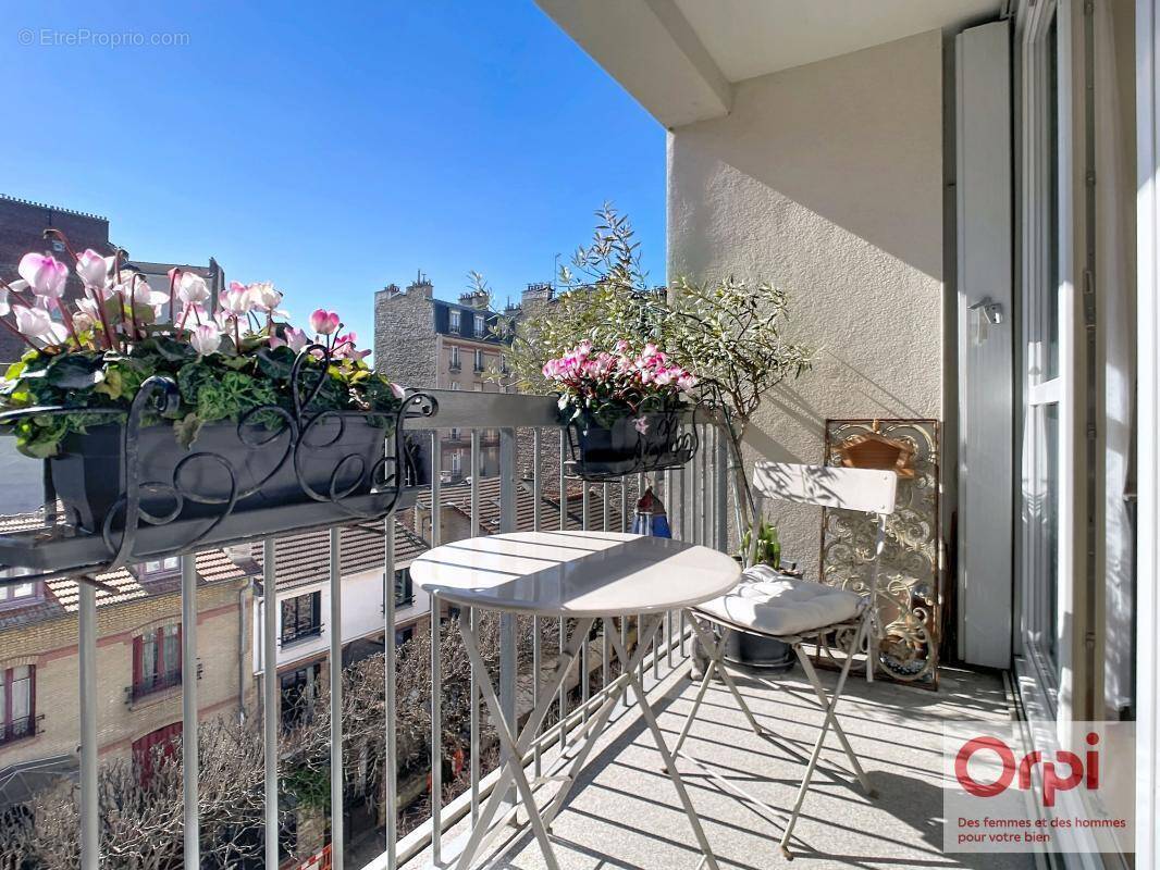 Appartement à ISSY-LES-MOULINEAUX