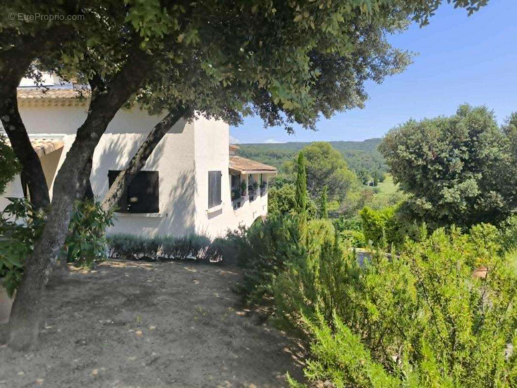 Maison à BAGNOLS-SUR-CEZE