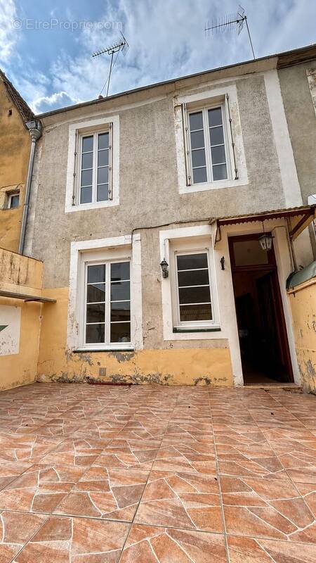 Maison à BONNETABLE