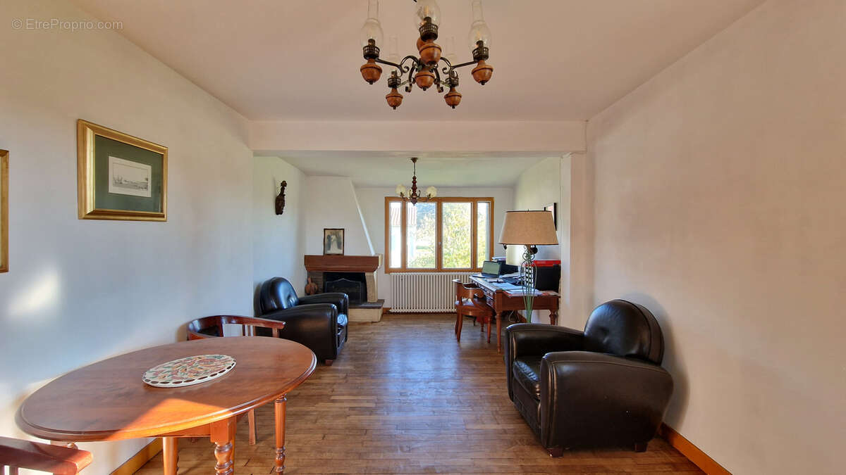 Maison à SAINT-SAUVANT