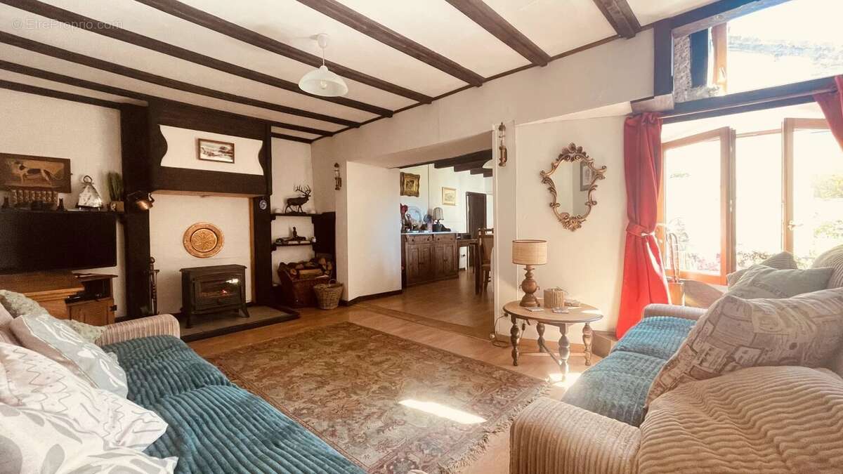 Maison à CHASSENON