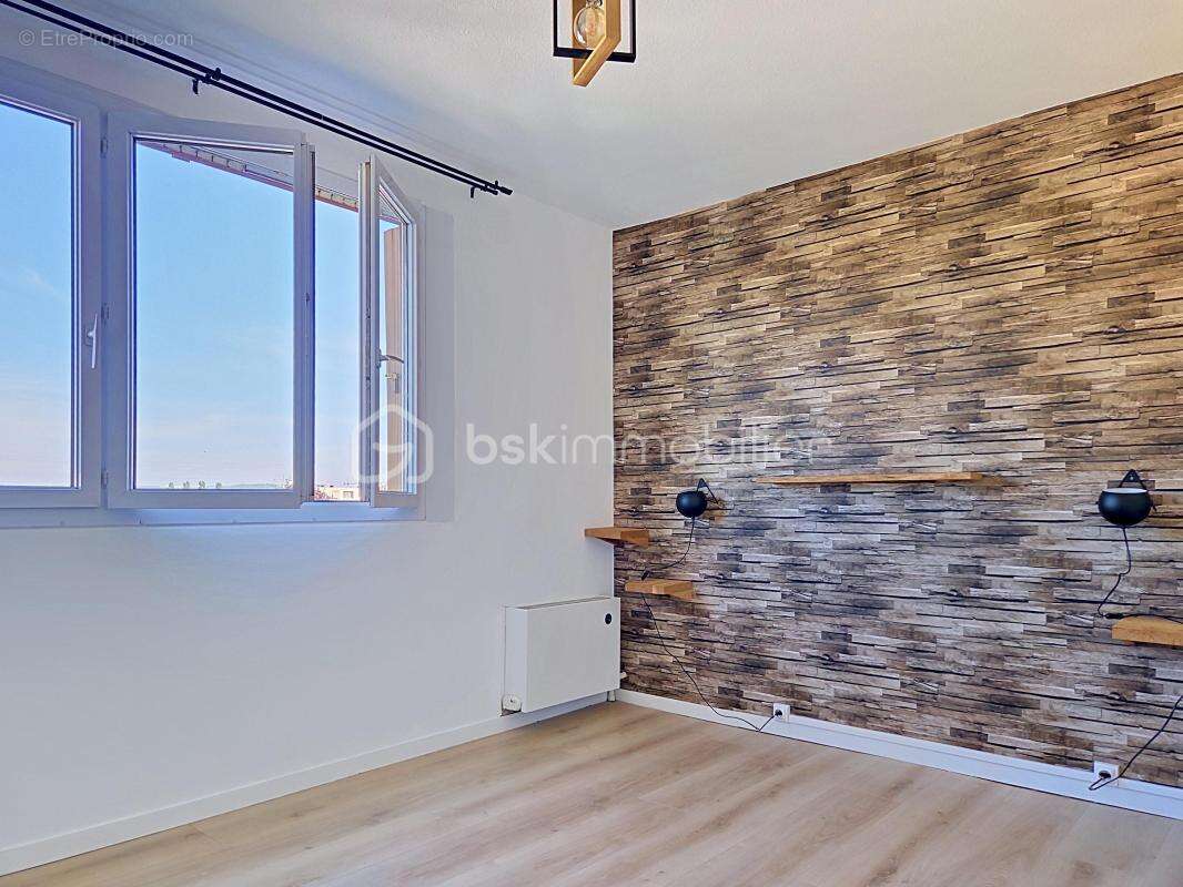 Appartement à BROU-SUR-CHANTEREINE