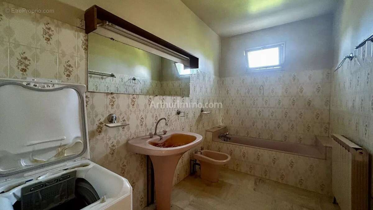 Maison à MONTALIEU-VERCIEU