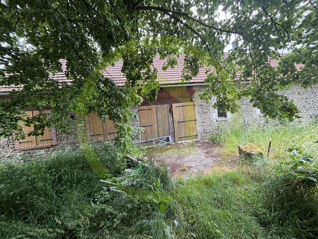 Maison à SAINT-CHABRAIS