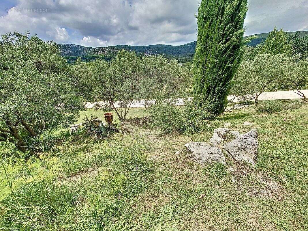 Maison à BOISSET-ET-GAUJAC