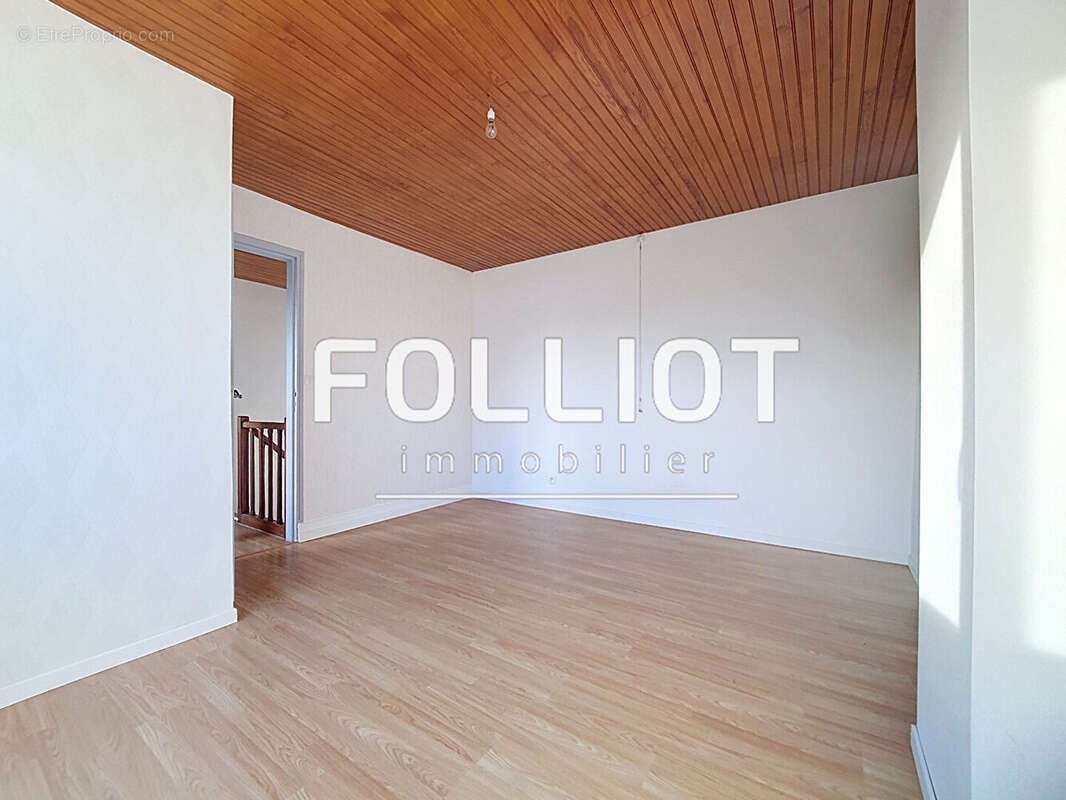 Maison à LA HAYE-DU-PUITS