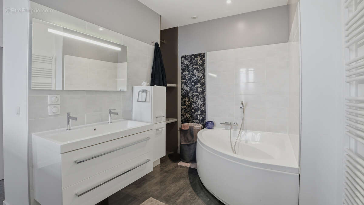 Appartement à CHAMALIERES
