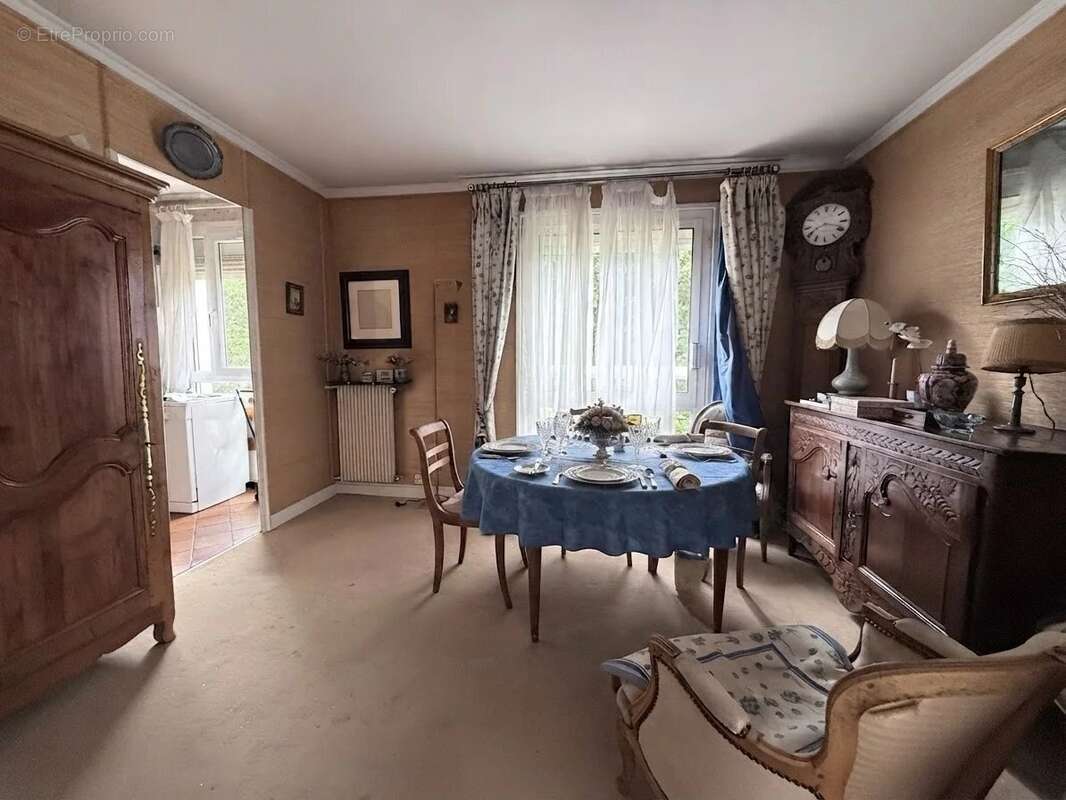 Appartement 4 pièces – 3 chambres – Mont-Saint-Aignan – Parc de la Saâne – Balcon, cave et ascenseur - photo 2