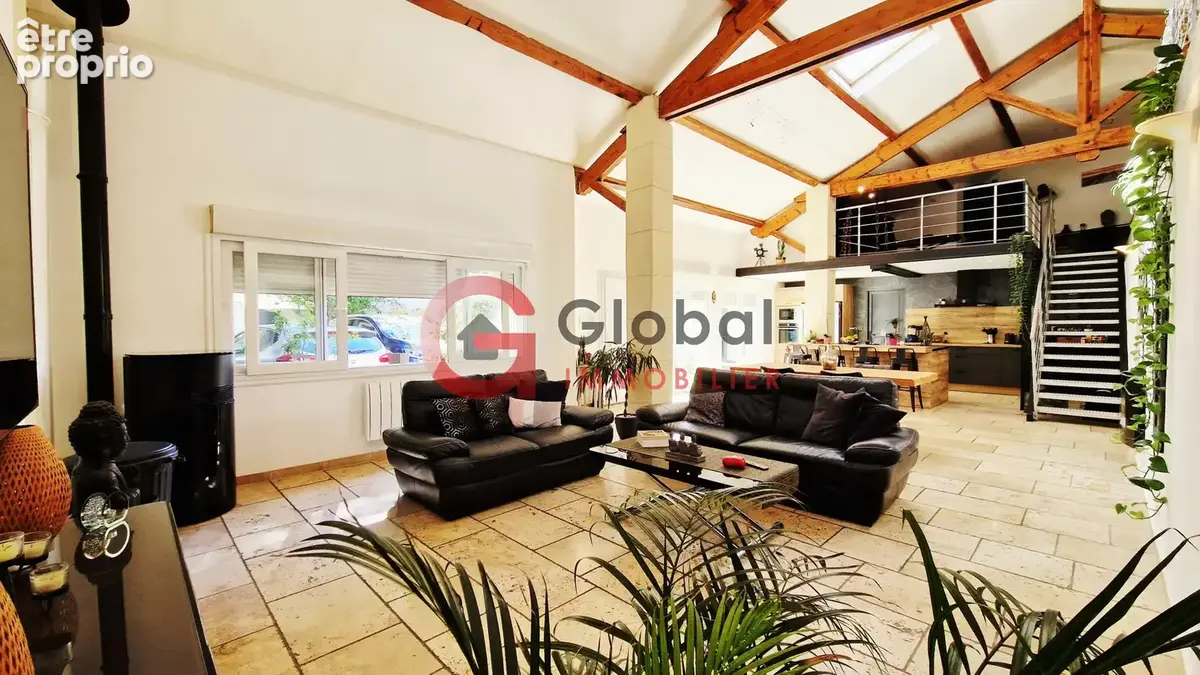 Maison / loft plain-pied avec jardin et parking + dépendance - photo 12