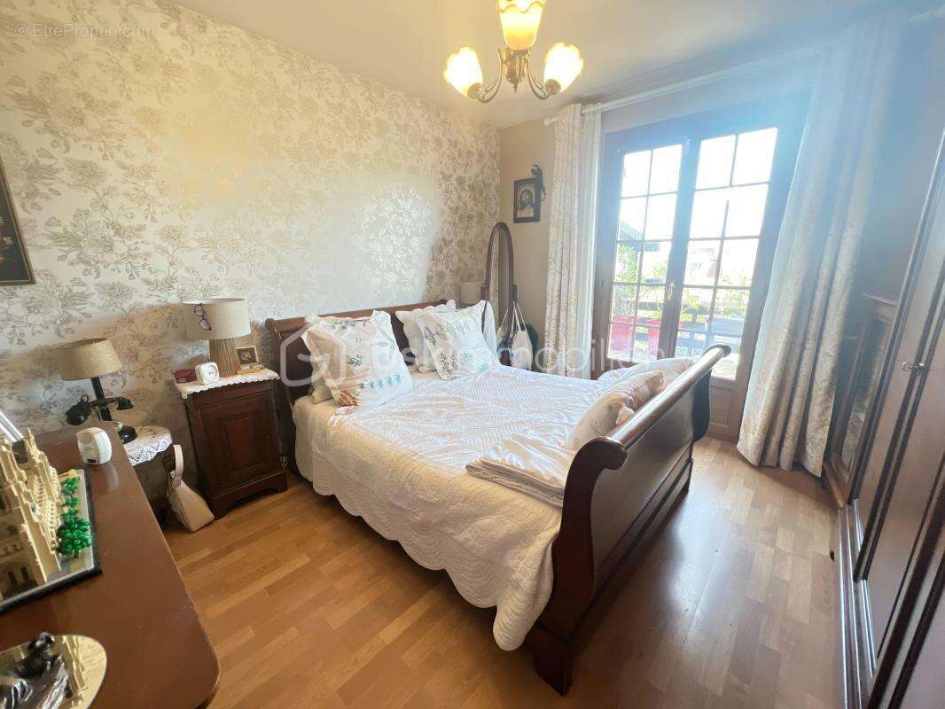 Maison à LONGJUMEAU