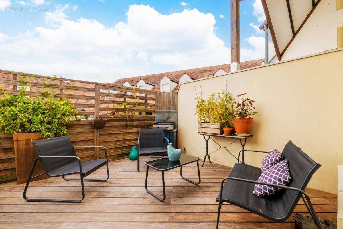 Appartement à SAINT-NOM-LA-BRETECHE