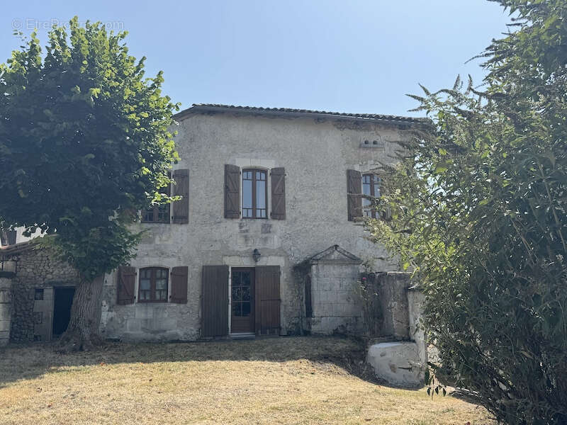Maison à SAINT-PAUL-LIZONNE