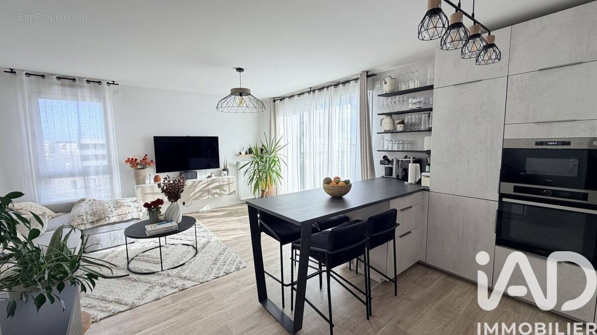 Photo 1 - Appartement à MOISSY-CRAMAYEL