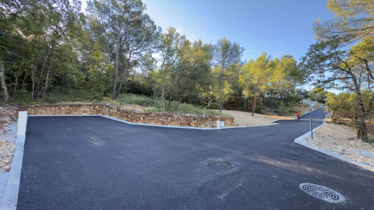 Terrain à bâtir de 964 m²  à vendre - Rocbaron - photo 3