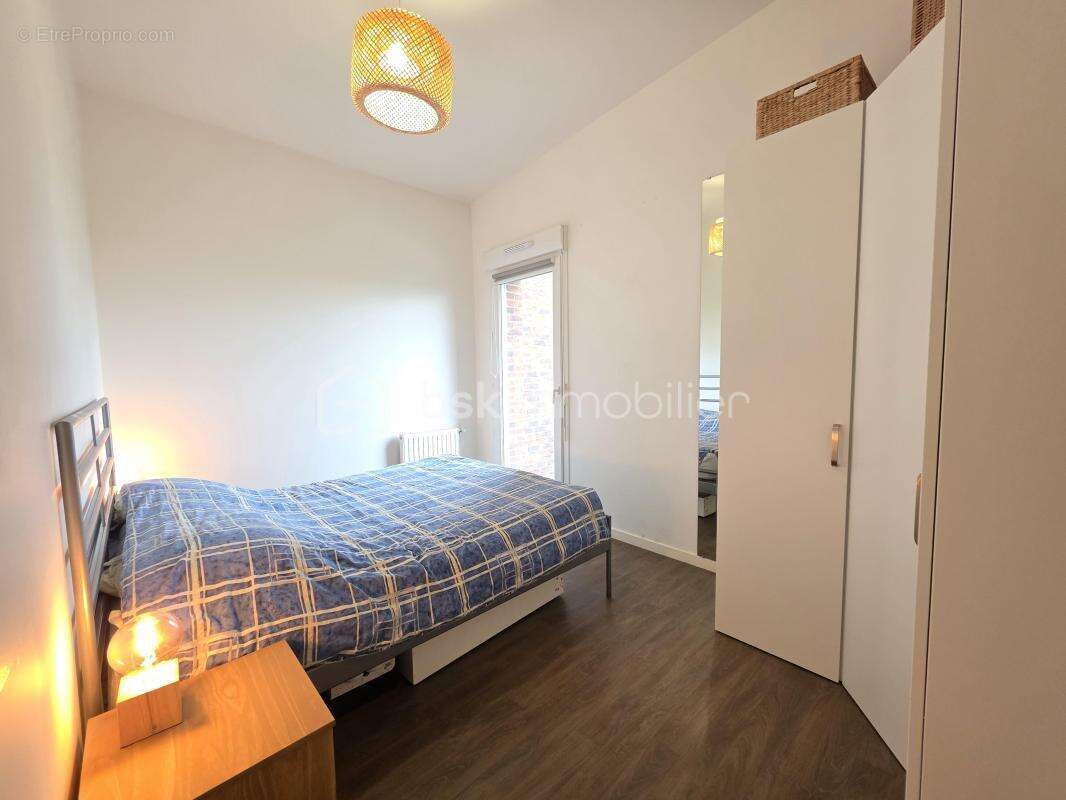 Maison à VERT-SAINT-DENIS