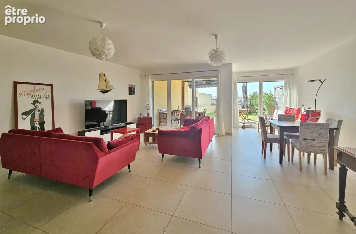 RIVE SUD Agosta Plage - Superbe T4 traversant avec jardin + Garage - photo 10