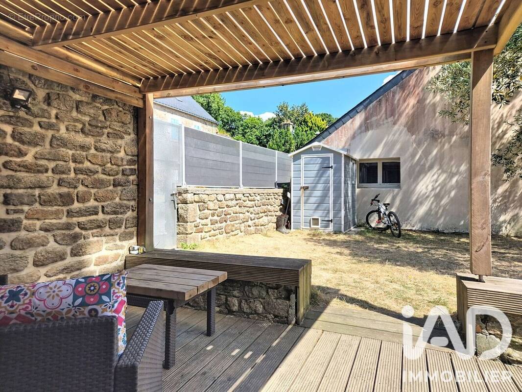 Photo 1 - Maison à SAINT-CARADEC-TREGOMEL