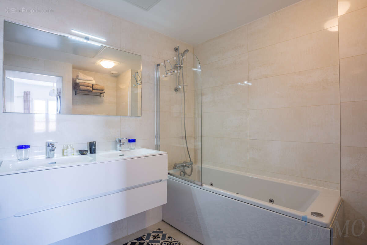 Appartement à SAINT-TROPEZ
