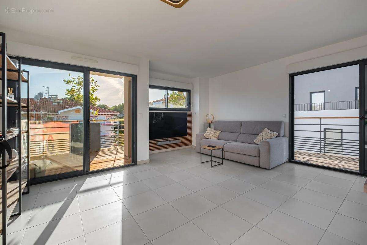 Appartement à FREJUS
