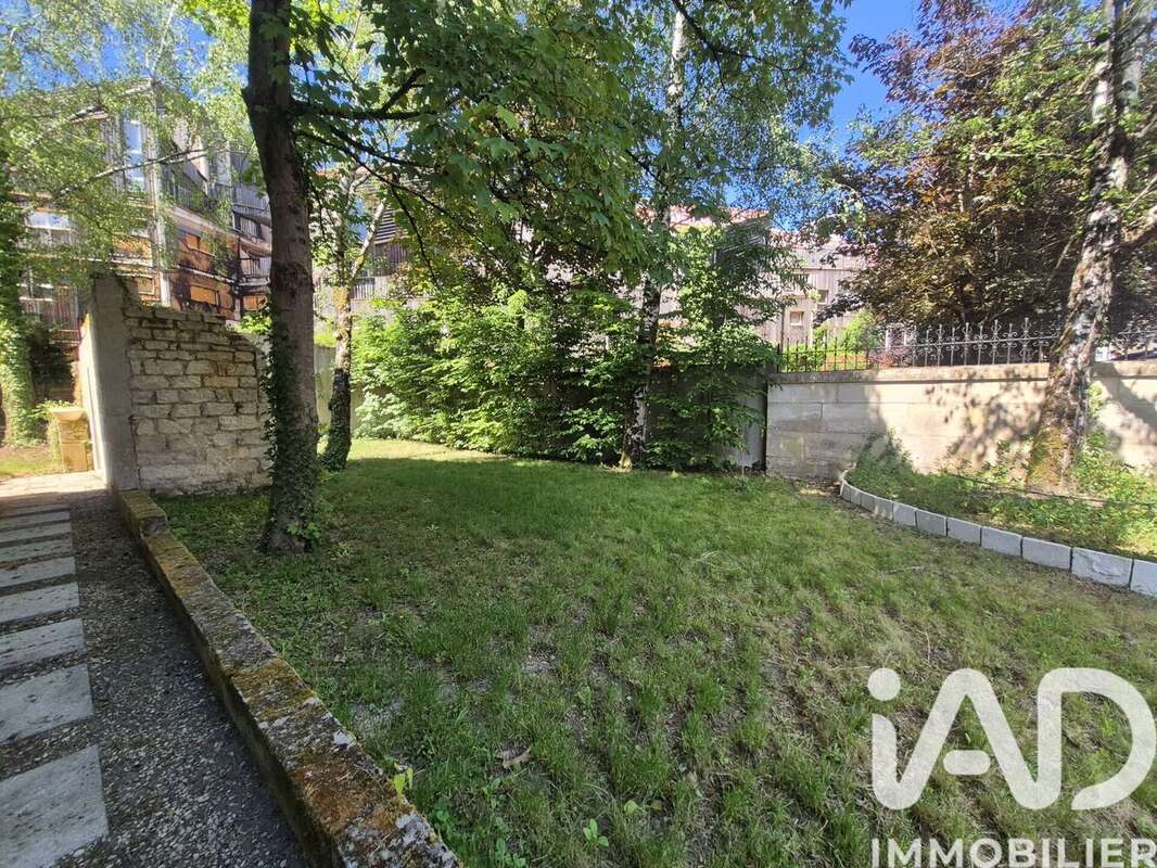 Maison 303 m² à Saint-Dizier  - photo 7