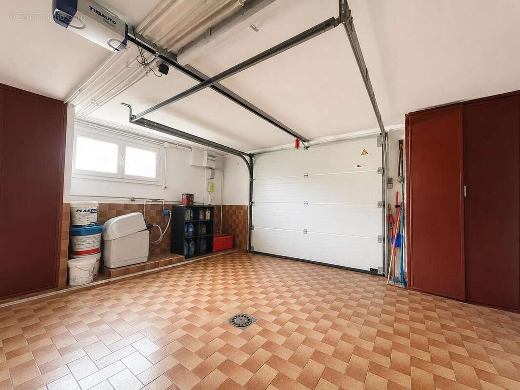 Maison 178 m² à Saint-Priest  - photo 15