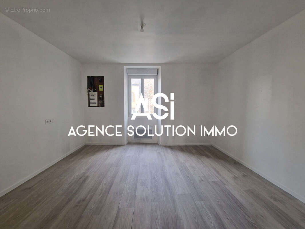 Appartement à SOULGE-SUR-OUETTE