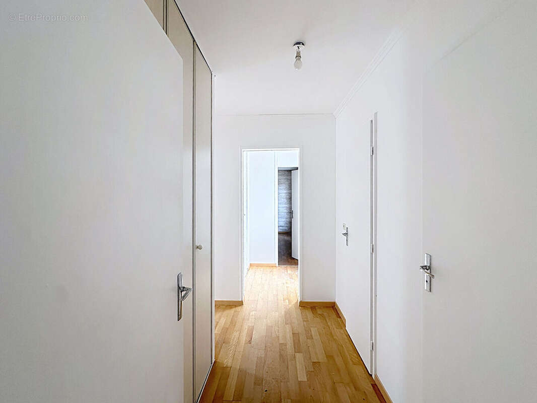 Appartement à MONTIGNY-LE-BRETONNEUX