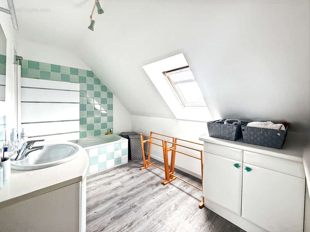 Maison à NIELLES-LES-CALAIS