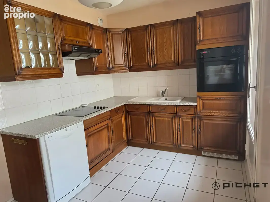 Appartement  T4 centre ville - photo 3