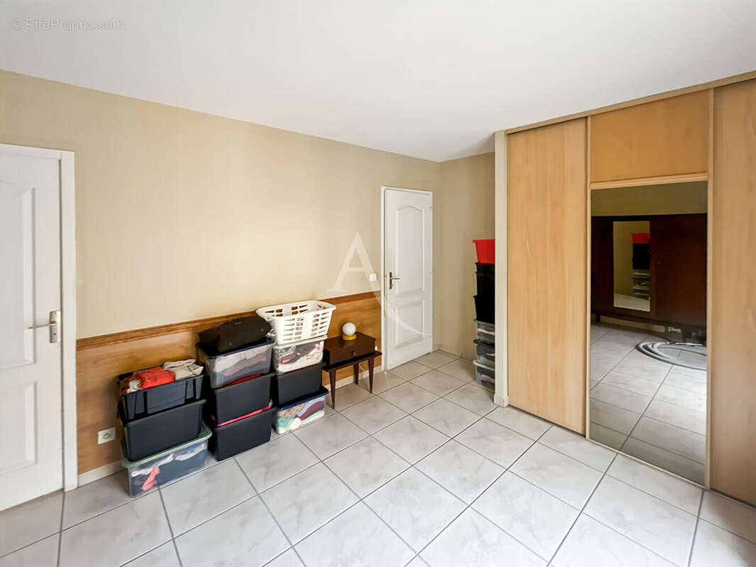 Maison Vaux sur Seine 130m² - 4 chambres - photo 7