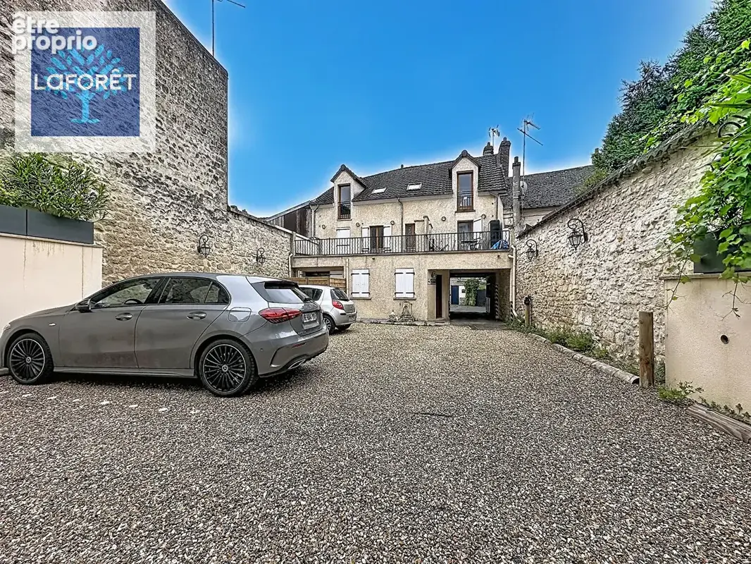 Appartement à CHAMPAGNE-SUR-OISE