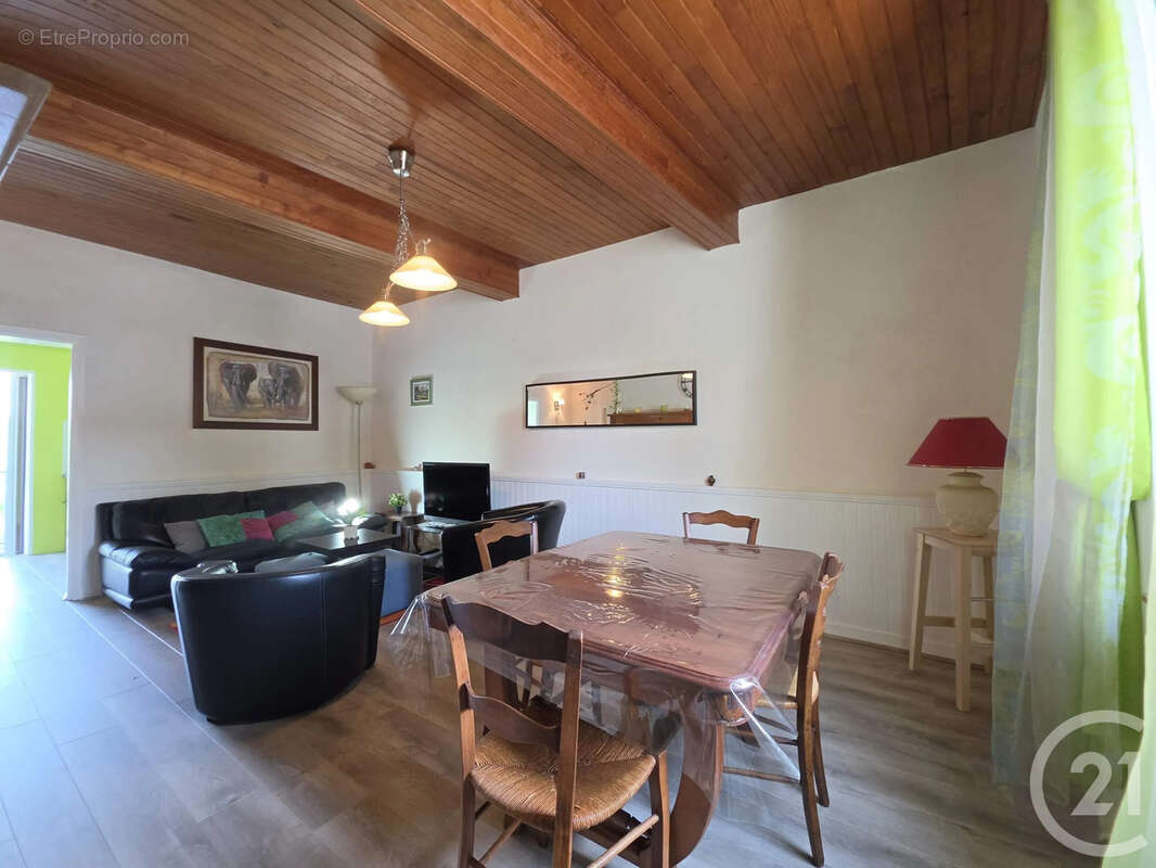 Maison 111 m² à Montesquieu-Volvestre  - photo 11