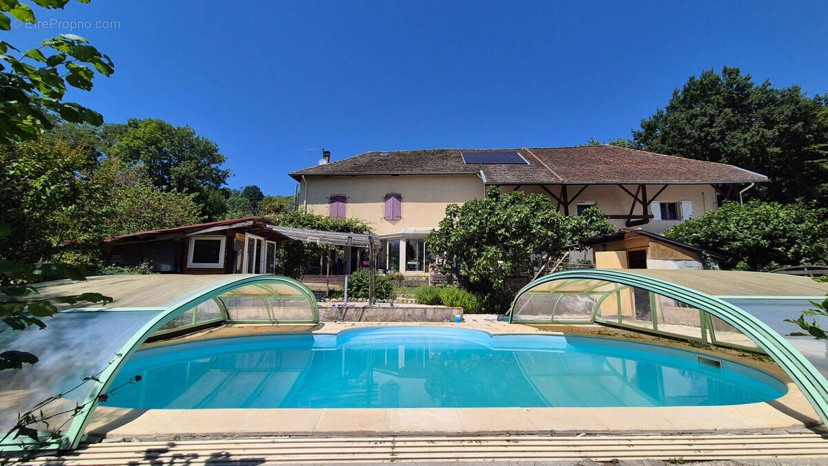 Maison à BEVENAIS