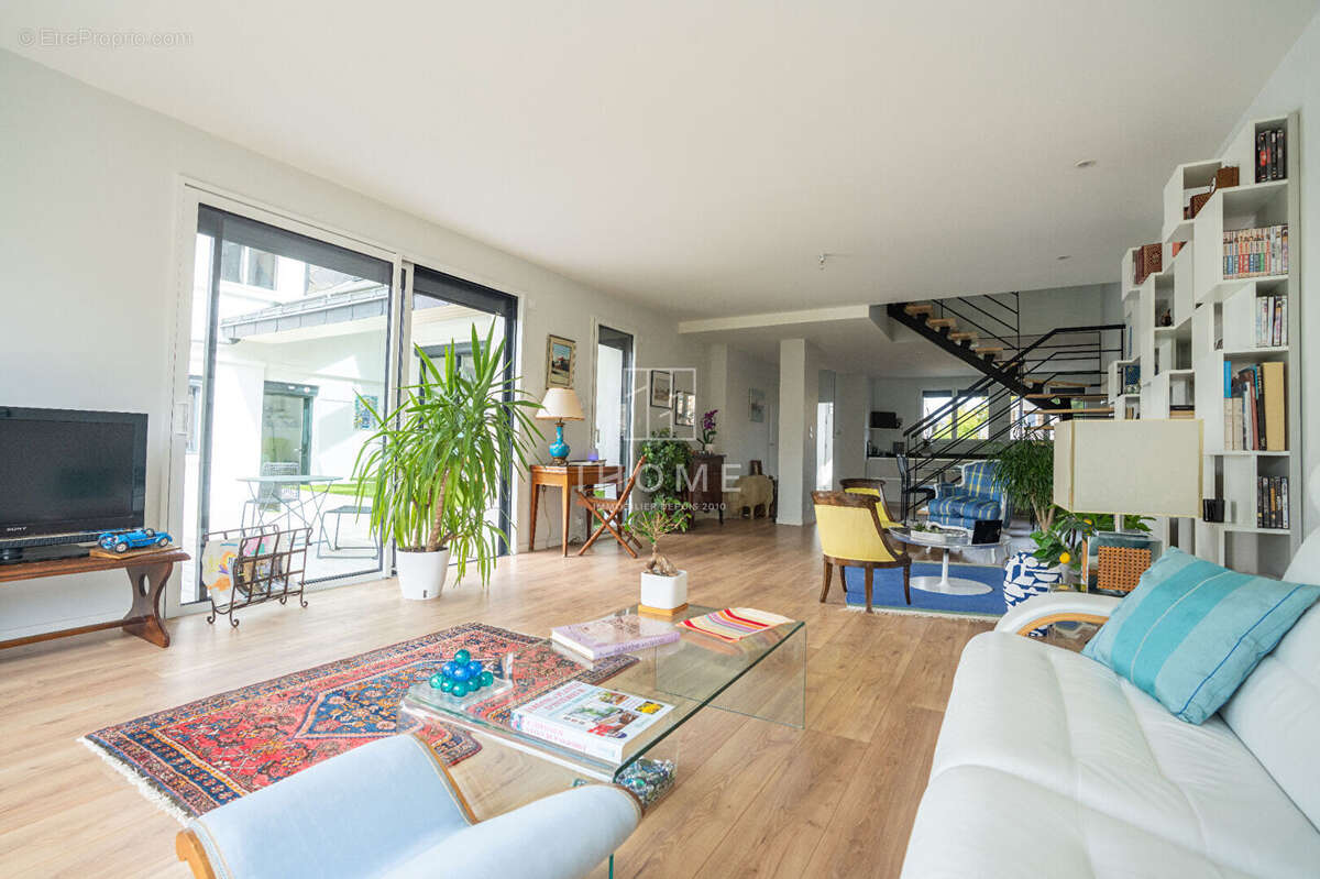 Maison à LES PONTS-DE-CE