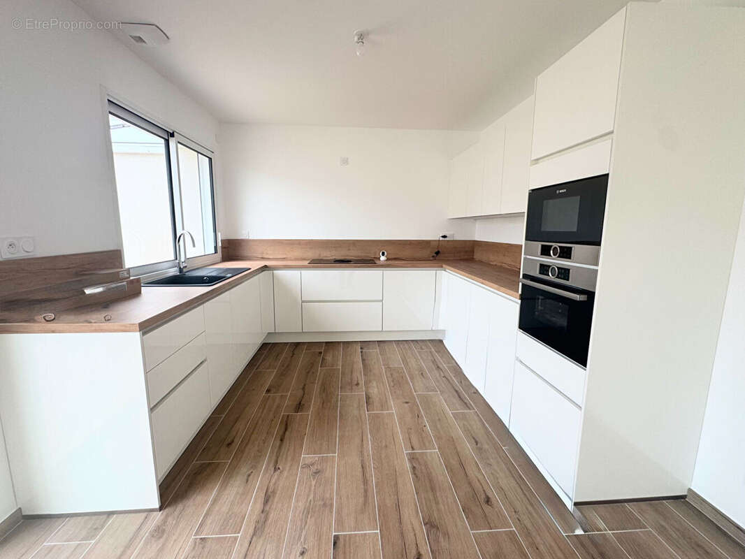 Maison à LE POULIGUEN