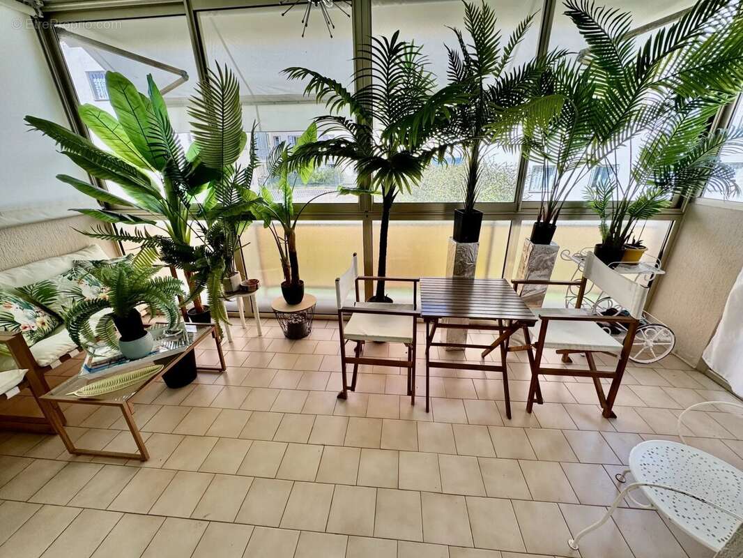 Appartement à LE CANNET