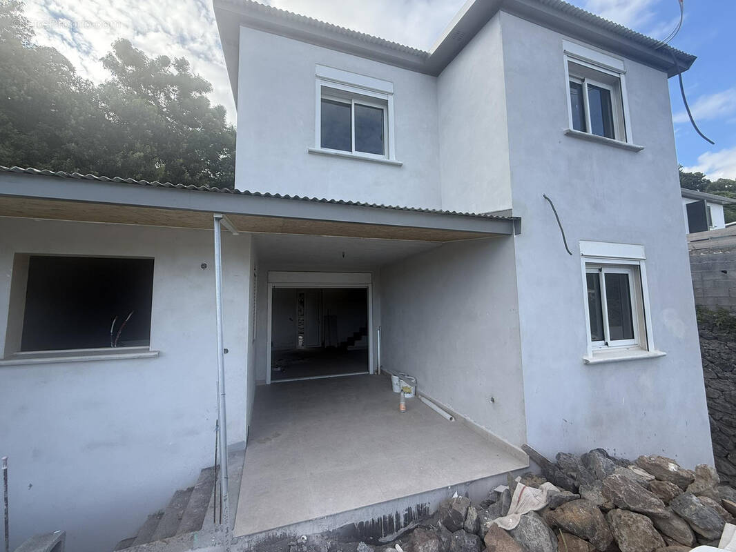 Maison à SAINT-PIERRE