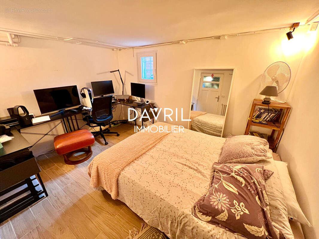 Maison à CONFLANS-SAINTE-HONORINE