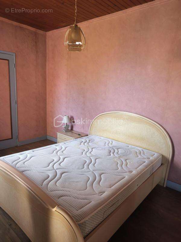 Maison à MOULIN-NEUF