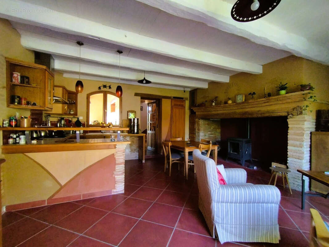 Maison à MOLIERES