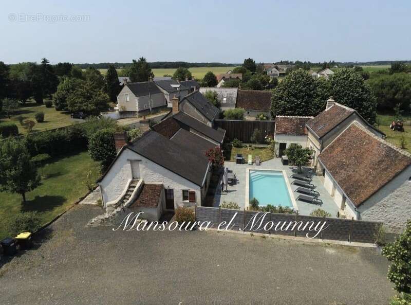 Maison à AZAY-SUR-CHER