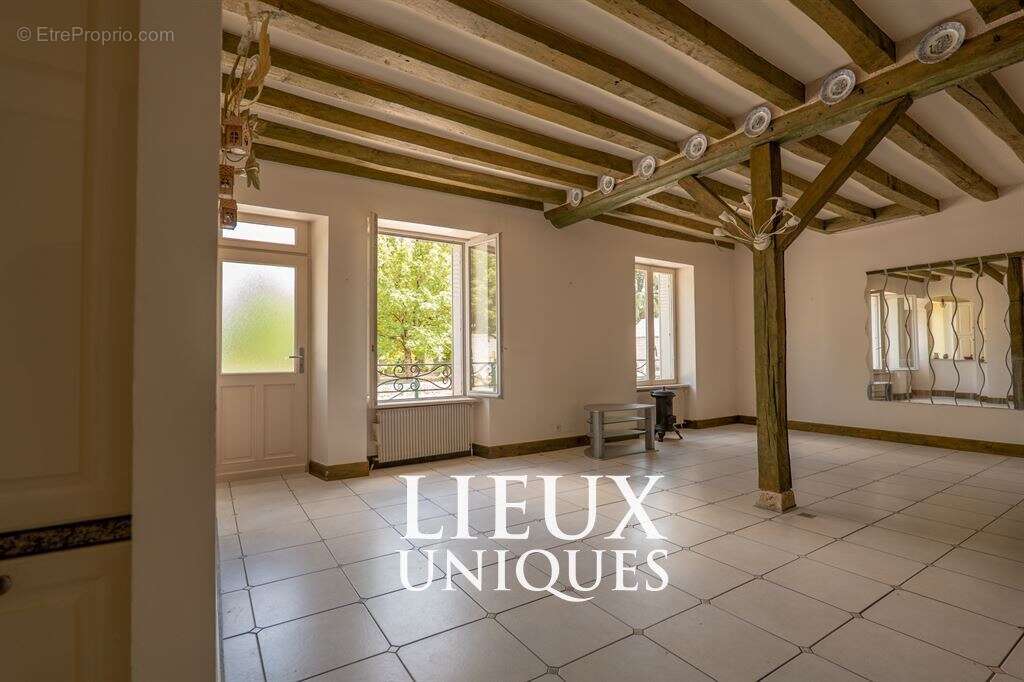 Lieux uniques ® x propriétés privées ® maison de maitre de 115 m², cour, garage 35 m² beaugency cent - photo 2