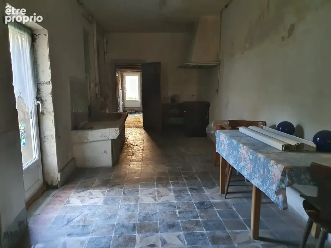 Dpt Vosges (88), à vendre RAMBERVILLERS immeuble T15 de 280 m2 à rénover en 5 ou 6 appartements avec cour - photo 47