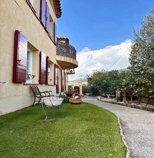 Villa cinq chambres et piscine vue mer - photo 9